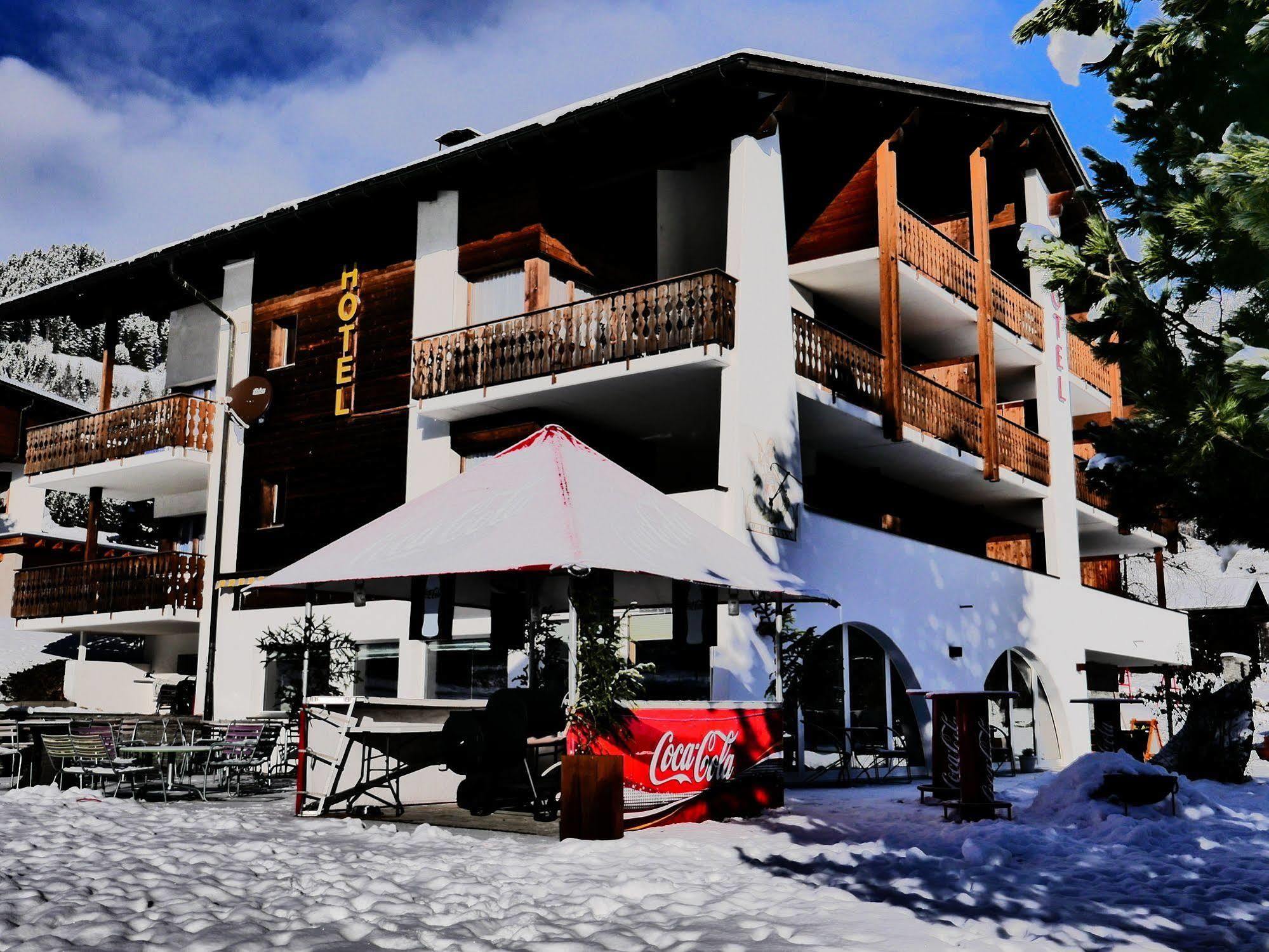 Hotel Pazzola Disentis Exteriér fotografie